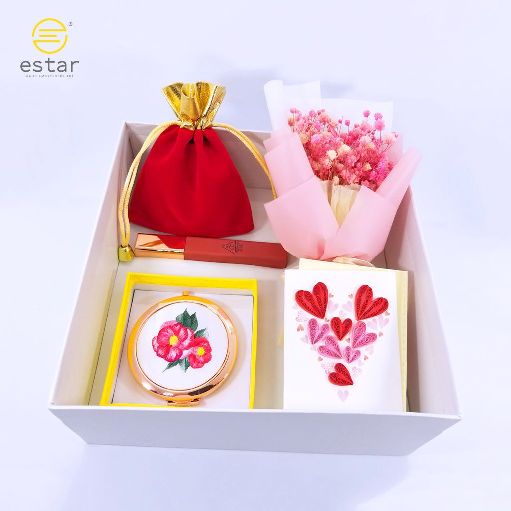 Combo Quà Tặng Sinh Nhật Bạn Gái - Gương Thêu Tay & Son 3CE - Bộ Quà Tặng 5 Món Chinh Phục Trái Tim Nàng