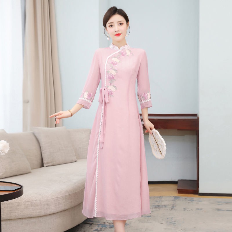 Váy dài2021 Mới Tang Suit Phong cách Trung Quốc Dịch vụ Nữ Retro Slim Thêu Phiên bản cải tiến sườn xám của trang