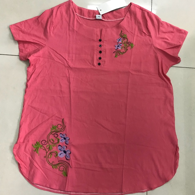Áo kiểu thêu hoa