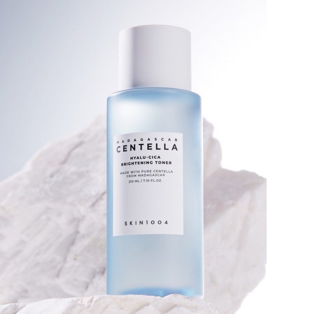 Nước Hoa Hồng Làm Dịu Da Skin1004 Hyalu - Cica 210ml