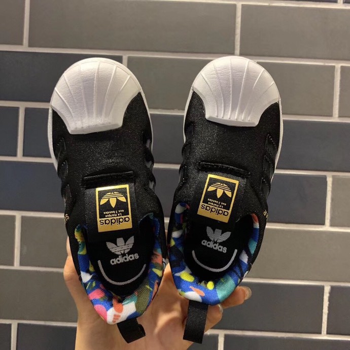 [Adidas giày]*Ready Stock* Adidas clover màu mới phù hợp với giày trẻ em giày thể thao Giày thông th ?