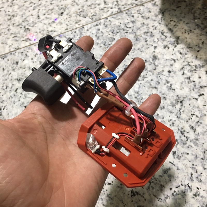 Cò điều tốc DEFOND dùng cho máy pin chổi than HILTI 12V