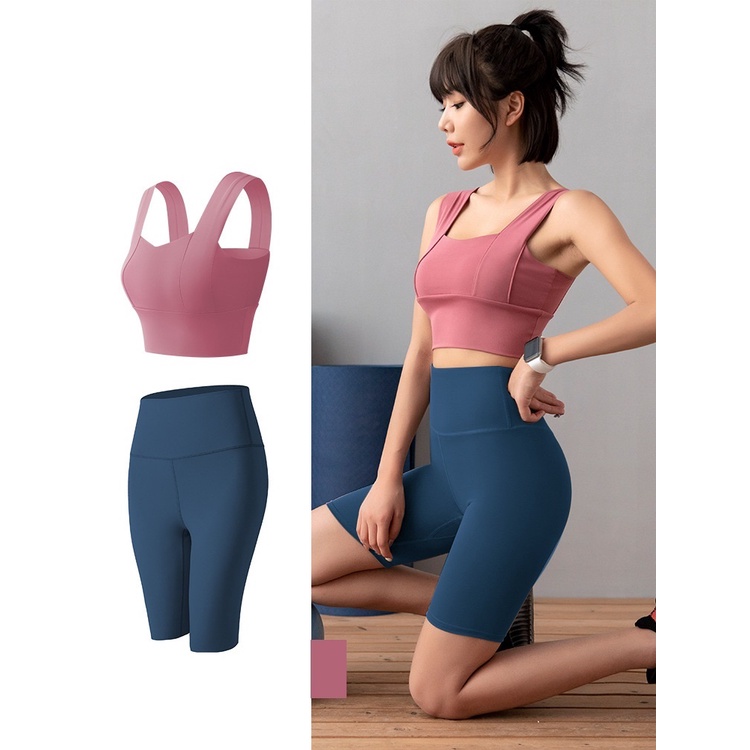 Set bộ đồ tập gym nữ 2 món, áo bra và quần lửng co giãn 4 chiều, ôm dáng, tôn body