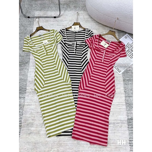 Đầm body kẻ phối nút ngực cổ vuông tay con! 245k