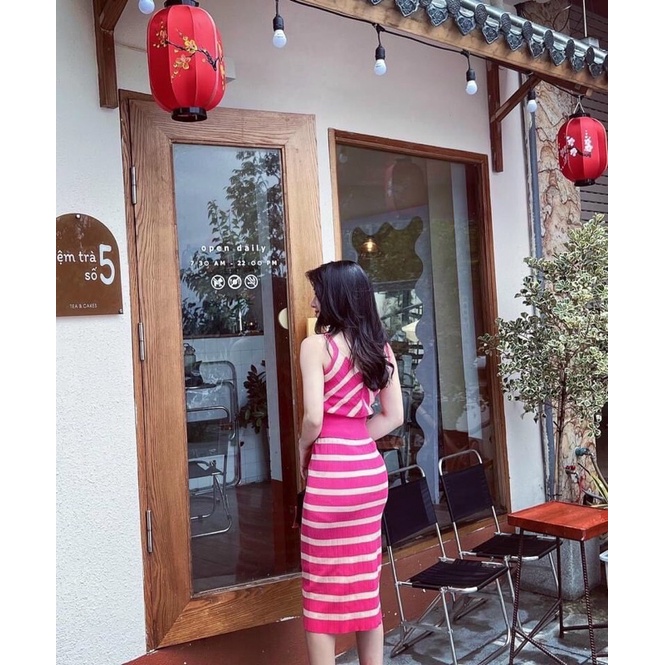 SET BỘ 2 DÂY CHÂN VÁY DÁNG DÀI LEN MONGTOGHI KẺ HỒNG SIÊU HOT