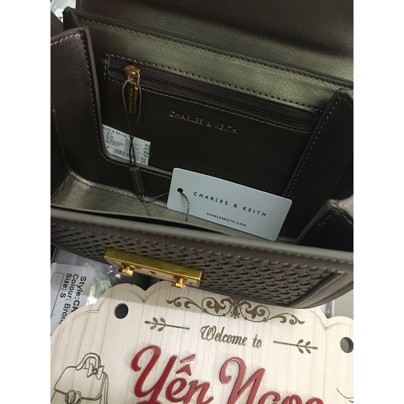 Túi xách đinh sườn đan - clip shop tự quay