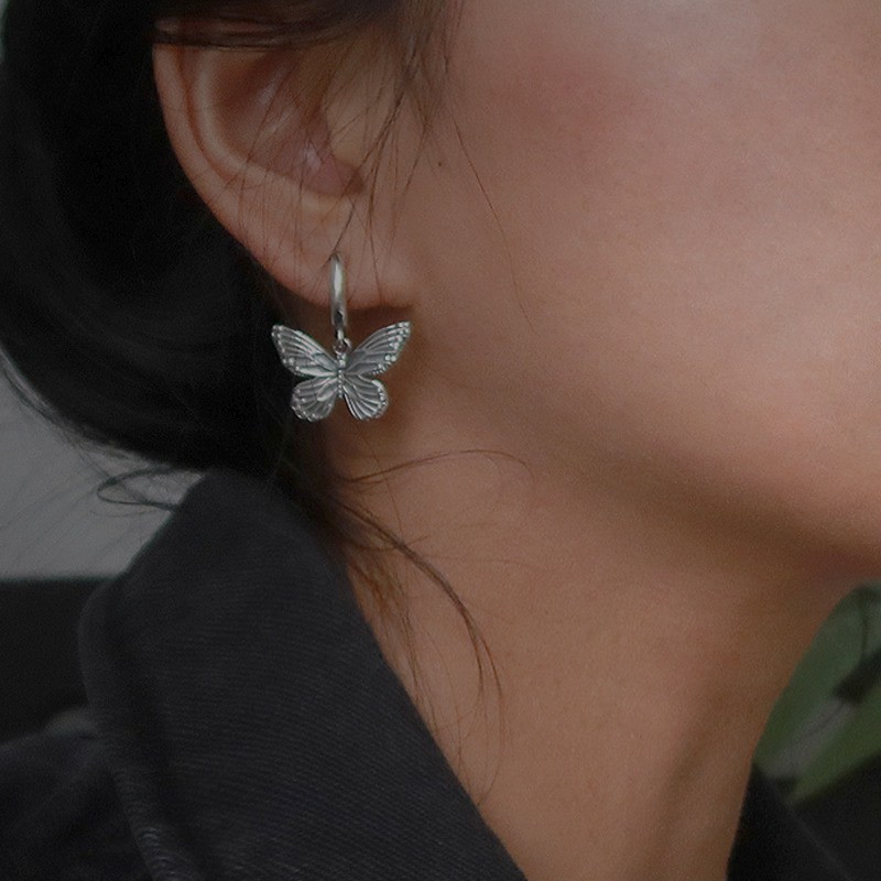 Khuyên tai hình bướm retro thời trang đơn giản dễ phối đồ cho nam 23529