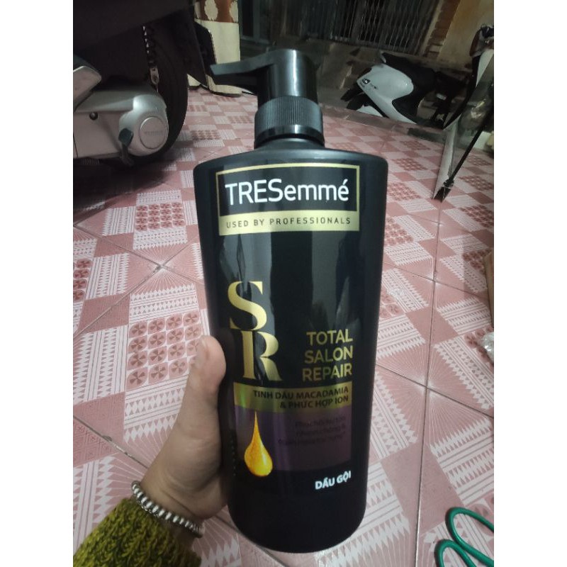 Dầu gội Tresemme total salon repair tinh dầu Macadamia phức hợp ion 650g