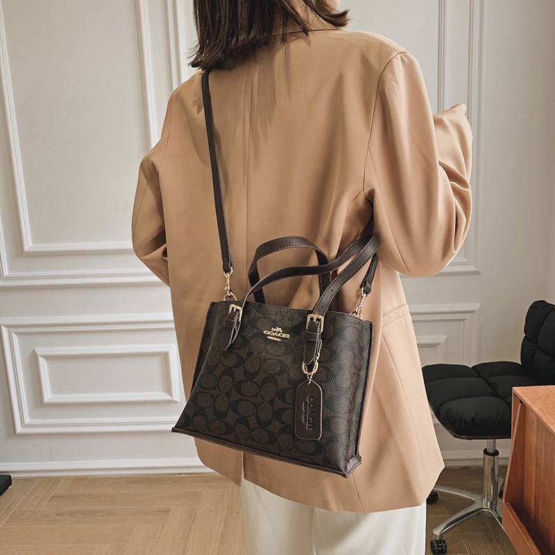 Túi Đeo Chéo Da Cừu Mềm mini COACH 3880