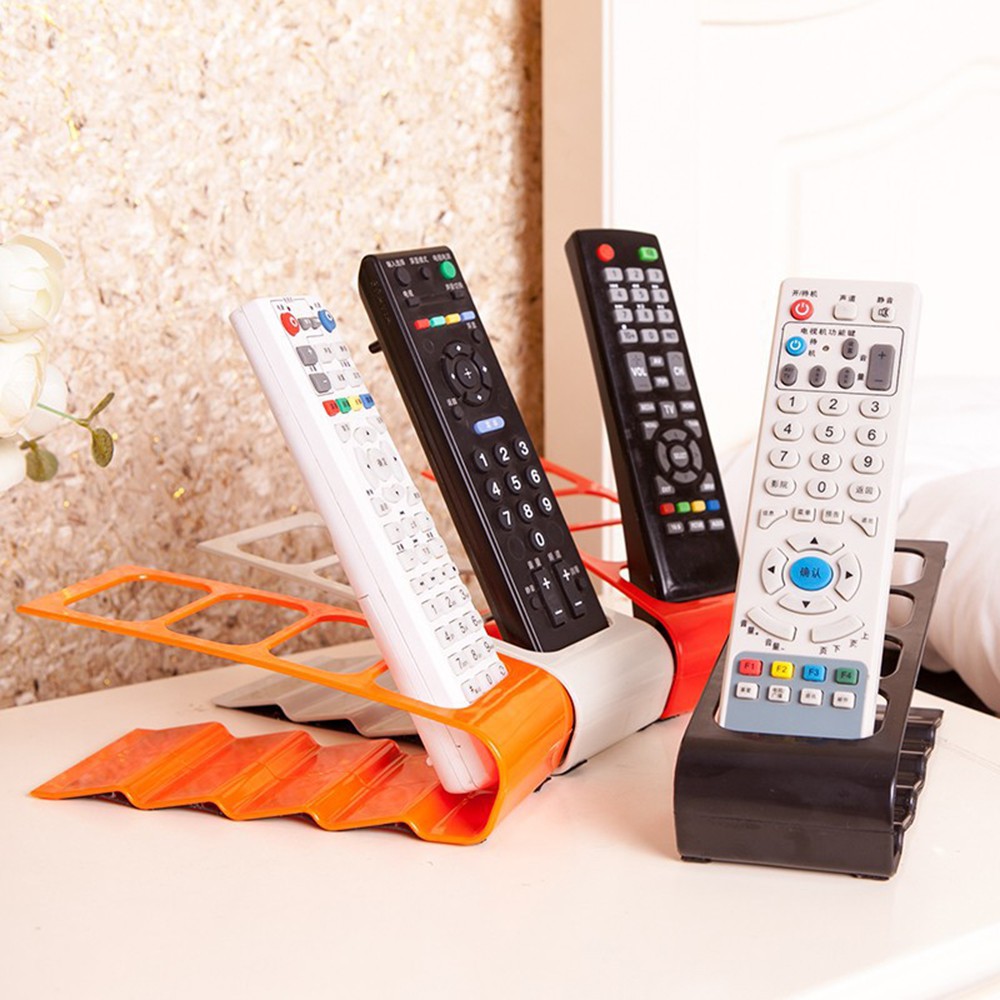 Giá đỡ remote 4 ngăn tiện lợi (GIAO MÀU NGẪU NHIÊN )