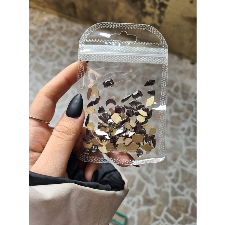 Đá khối chân bằng túi 100v mix full sz