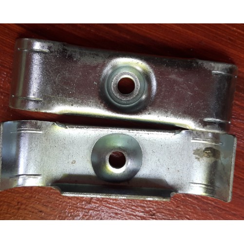 Kẹp bánh xe với ống phi 27, 28