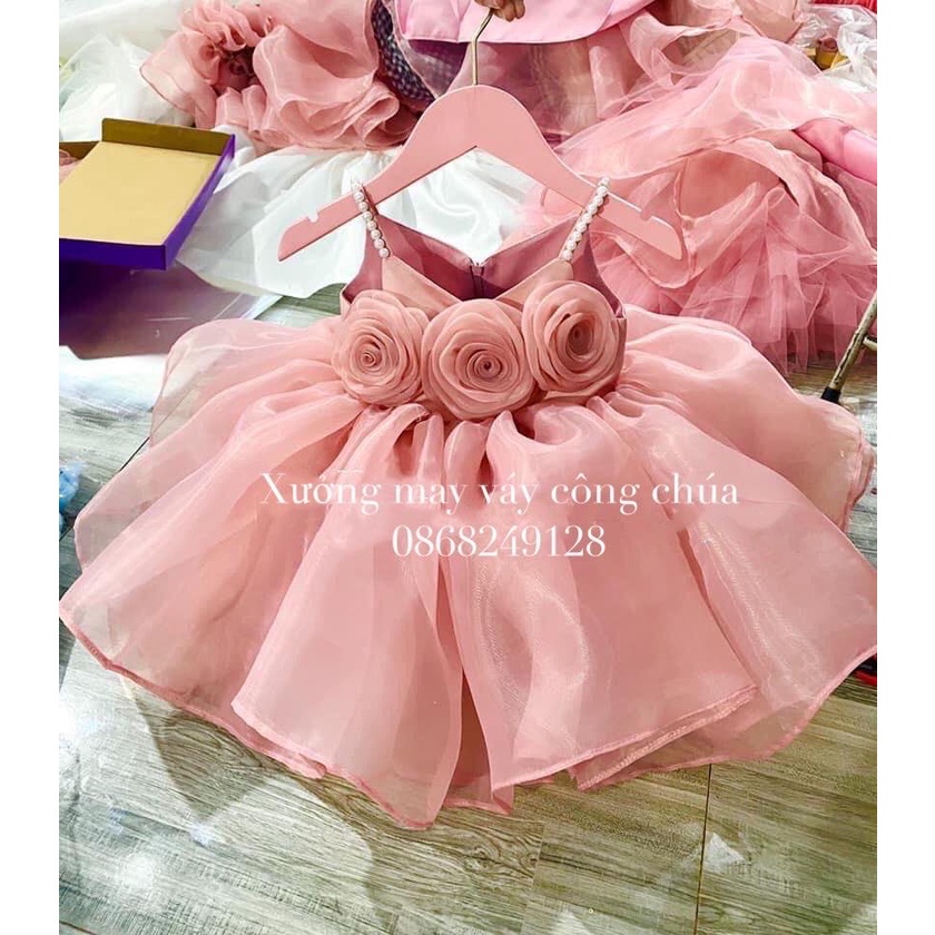 Váy Công Chúa 2 Dây Cho Bé Yêu, Đầm Công Chúa 2 Dây Thiết Kế 3 Bông Hoa Hồng Trước Ngực Tinh Tế Siêu Chảnh