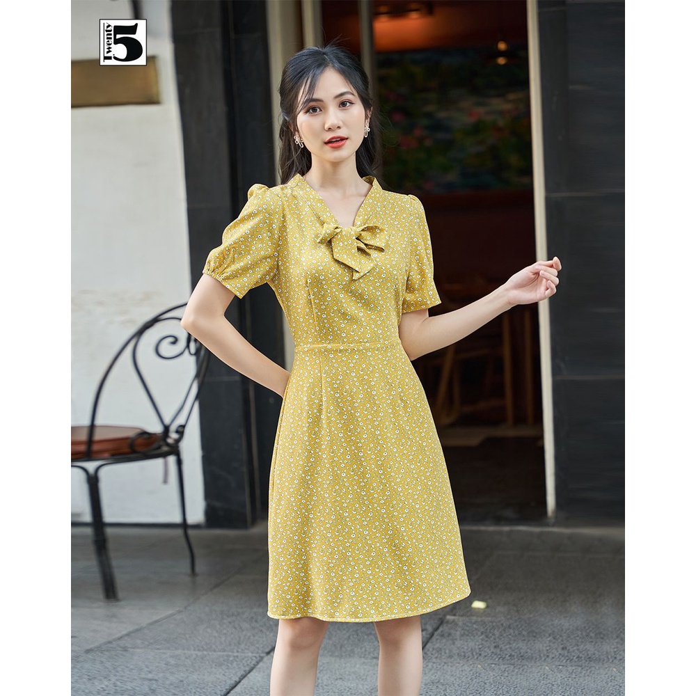 Váy đầm nữ midi công sở hoa nhí tay bồng cổ thắt nơ Twentyfive TD10