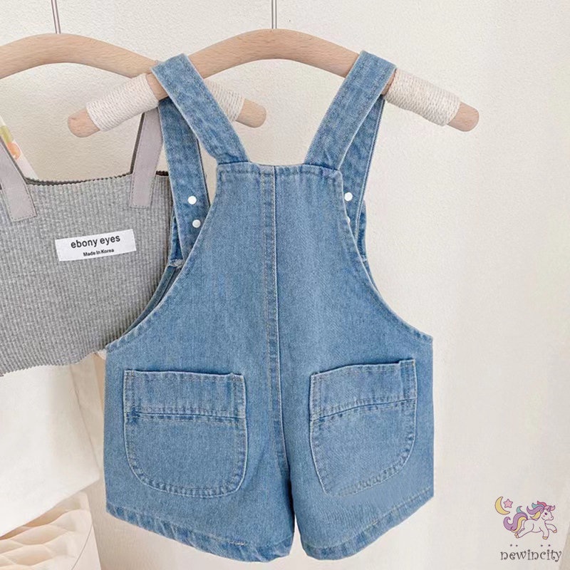 Quần Yếm Jean Phối Túi Lớn Kiểu Hàn Quốc Dễ Thương Cho Bé Gái