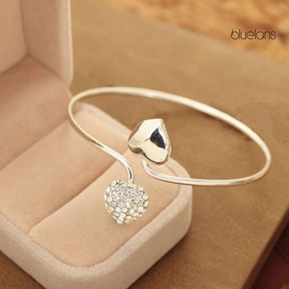 Vòng Tay Đính Đá Hình Trái Tim Ngọt Ngào Cho Nữ