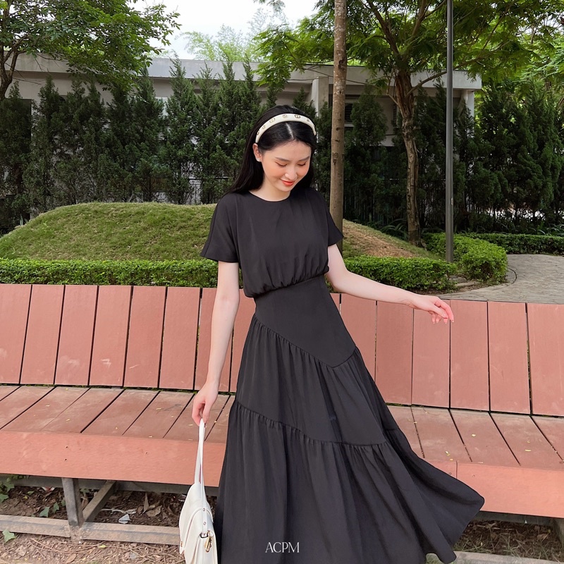 Lilly Dress / Đầm maxi suôn dài ráp bèo tầng