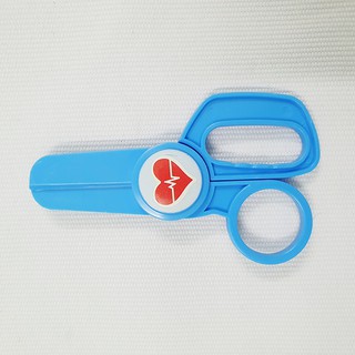 Bộ đồ chơi vali bác sĩ dạng vali kéo dụng cụ có pin, có đèn, âm thanh dành cho các bé muốn chơi trò tập làm bác sĩ