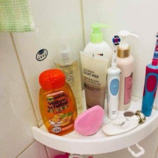 Kệ góc nhà tắm