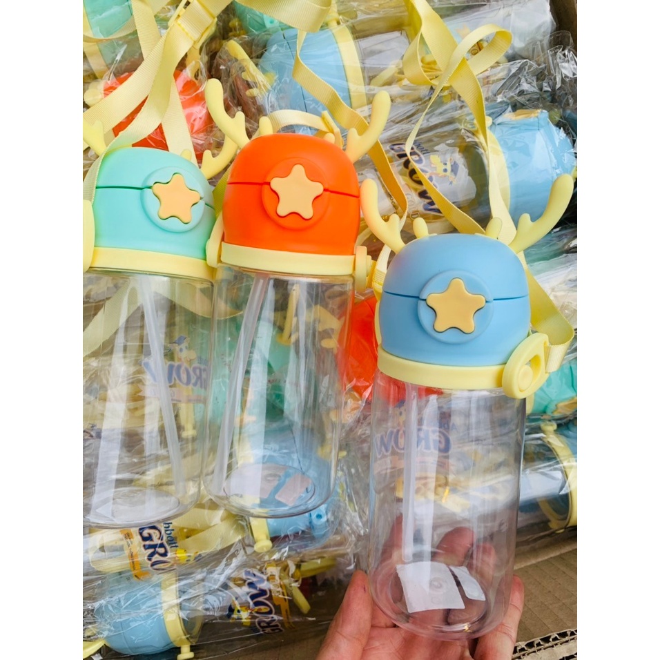 Bình nước cho bé 500ml có dây đeo