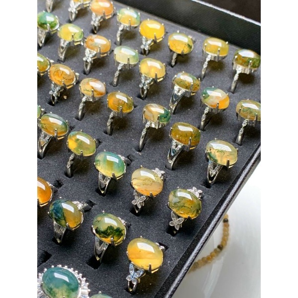 Nhẫn nữ đính mặt đá ngọc thủy tảo