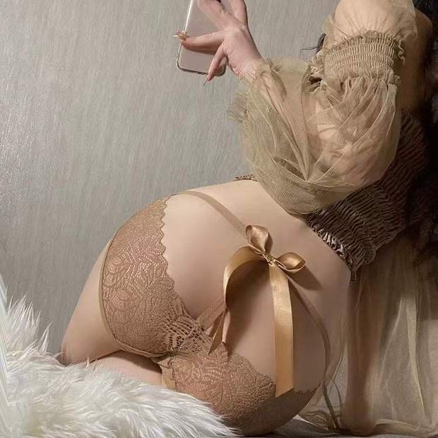 Quần lót ren lọt khe phối nơ cạp dây mảnh sexy THE CELYNBRA - QL57