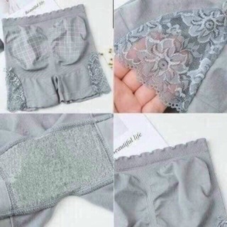 quần ren mặc trong váy