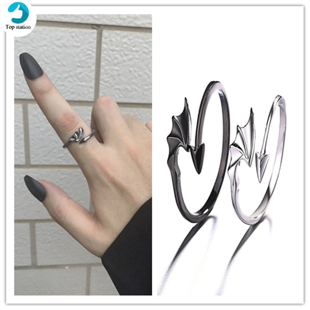 Nhẫn đôi khắc hình cánh thiên thần phong cách gothic