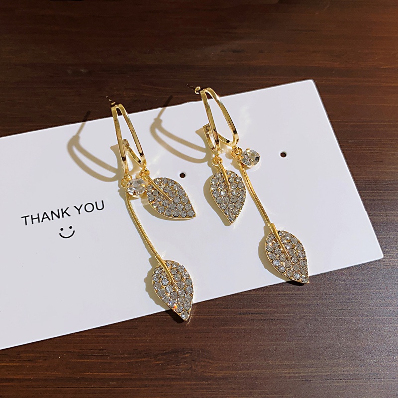 Khuyên Tai Kim Bạc 925 Dáng Dài Mặt Tròn Phối Tua Rua Lá Cây Phong Cách Hàn Quốc Mới Cho Nữ