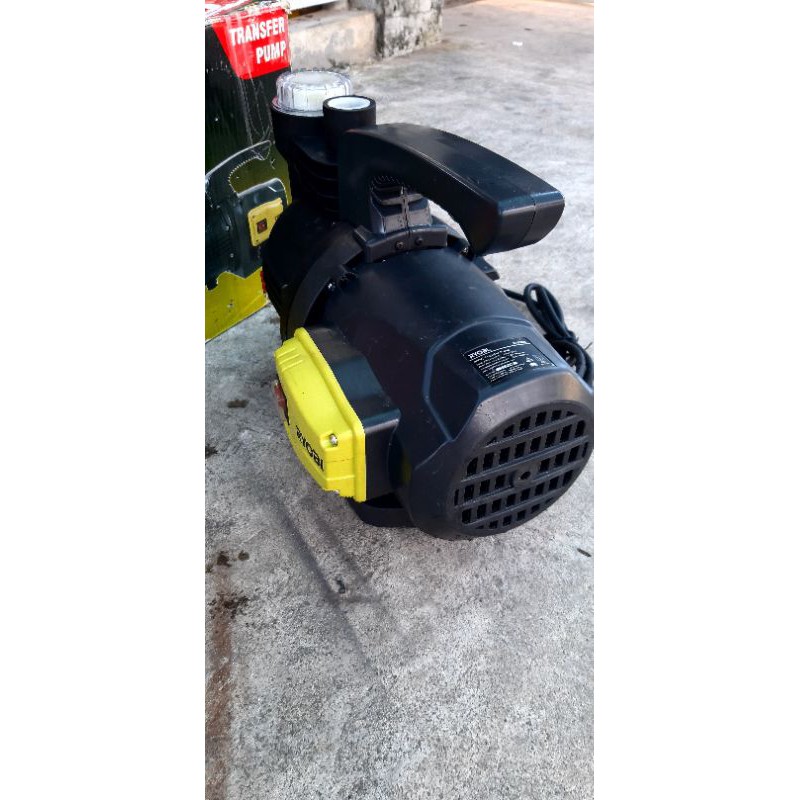 Máy bơm áp Ryobi 900W