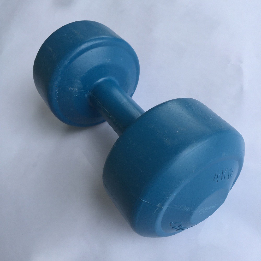 Tạ tập cơ tay bằng nhựa 4kg 2 quả