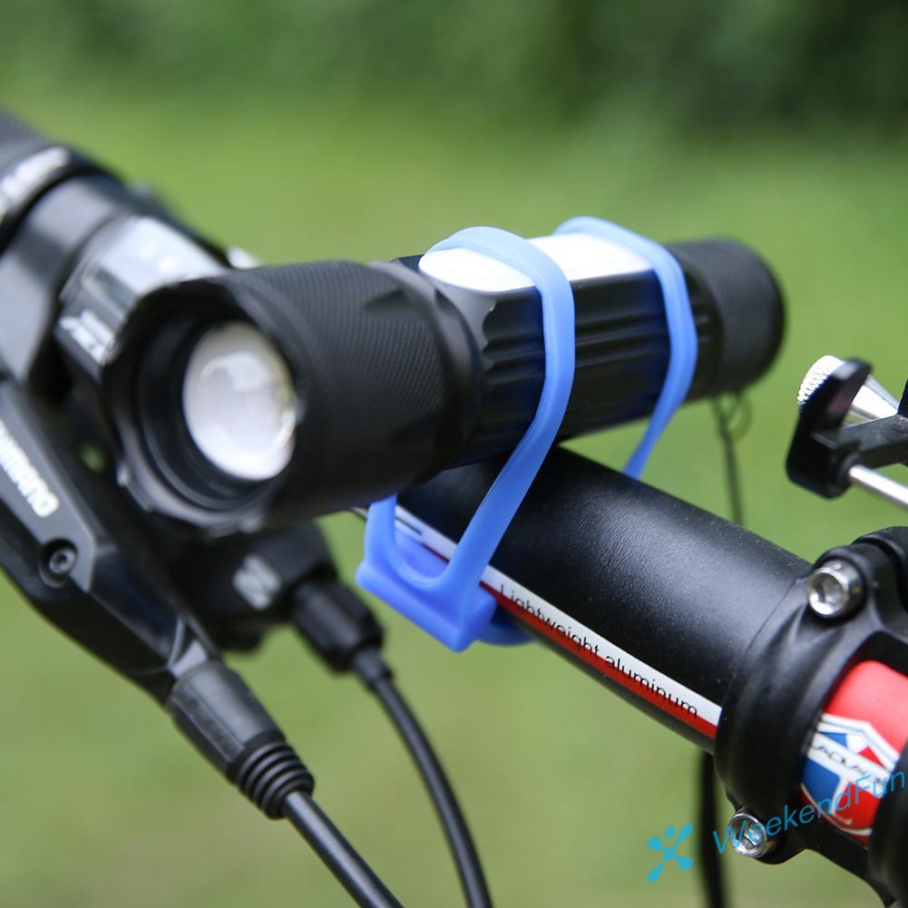 Kẹp giữ đèn pin bằng silicone dạng dây quấn xe đạp