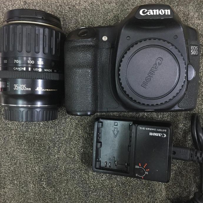 [Shoppe trợ giá ] Máy ảnh canon 50D kèm lens 35-135