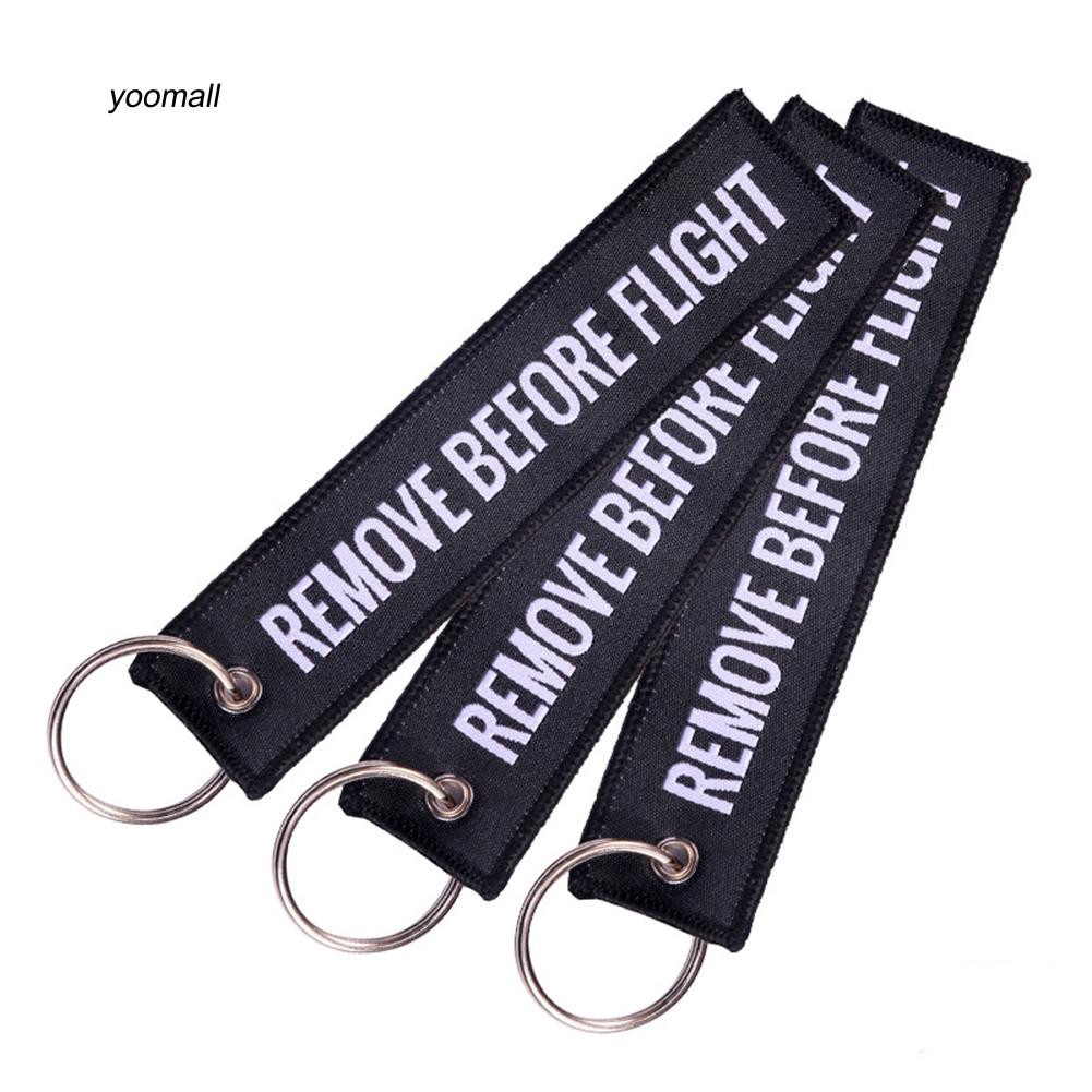 Móc khóa họa tiết chữ Remove Before Flight thời trang