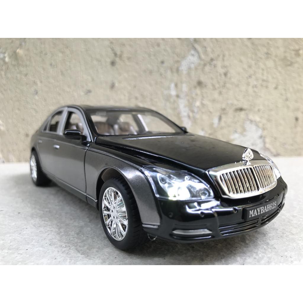 Mô hình xe ô tô MERCEDES Maybach S62 1:24