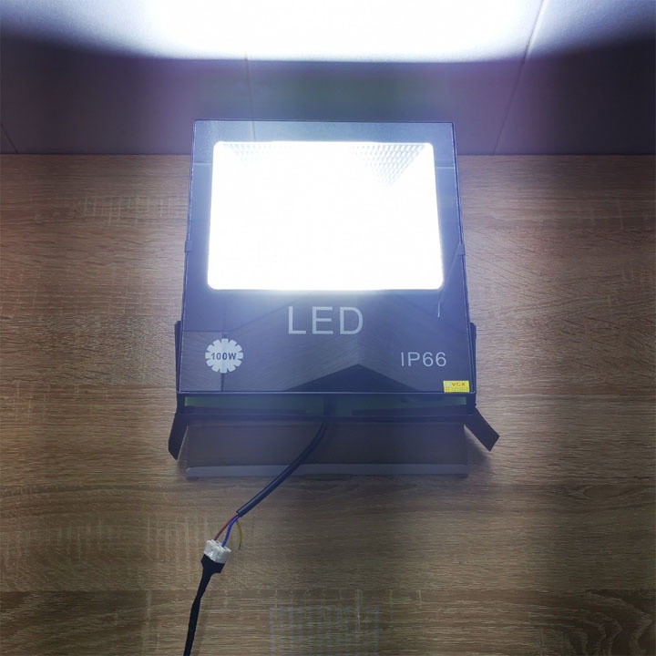 ĐÈN PHA LED CHIP COB 50W/100W IP66 CHỐNG NƯỚC