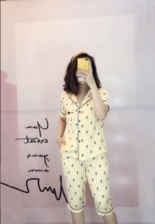 Bộ Pyjama kẻ VS