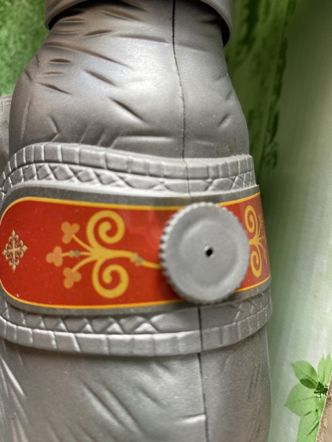 Voi biết đi,phun nước ở vòi