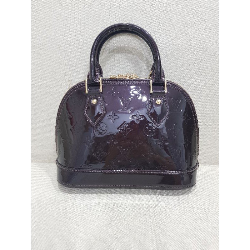 LV ALMA VERNIS 2HAND leather