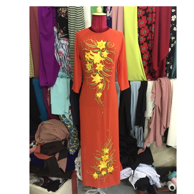 Áo dài đính dá