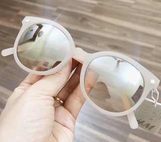Kính H&M xách tay Pháp