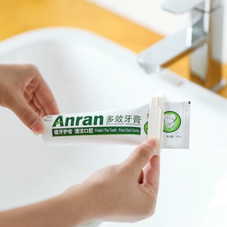 Manual toothpaste squeezer multi-function lazy artifact cosmetic facial cleanser children's toothpaste squeezer