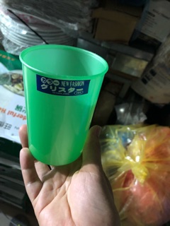 Cốc nhựa học sinh