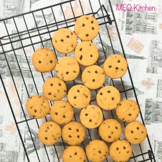 Cookies hạnh nhân, trà xanh