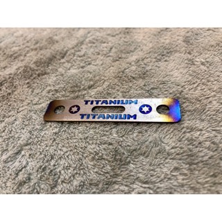 BÁT KẸP DÂY DẦU TITAN