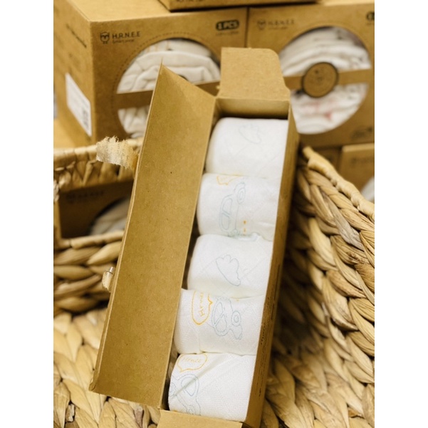 Khăn sữa sợi tre lụa Hrnee