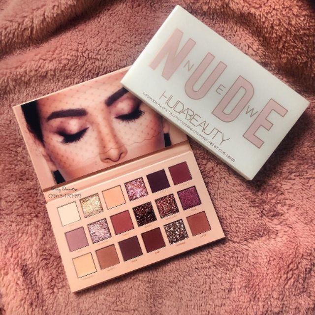 Bảng Màu Mắt Huda Beauty NUDE New