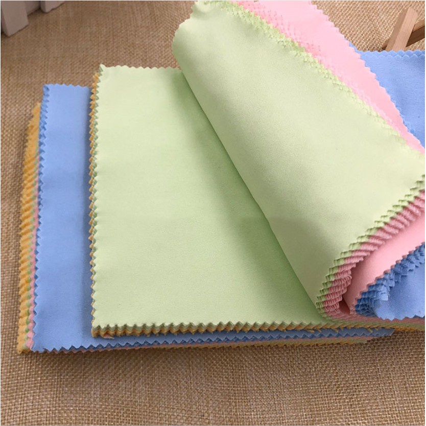 Khăn lau kính mát chuyên dụng chất liệu cotton mềm mại khi sử dụng kt 14x17cm