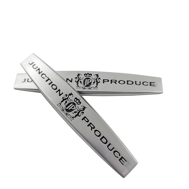 Bộ 2 Miếng Dán Kim Loại JP JP Trang Trí Xe Hơi