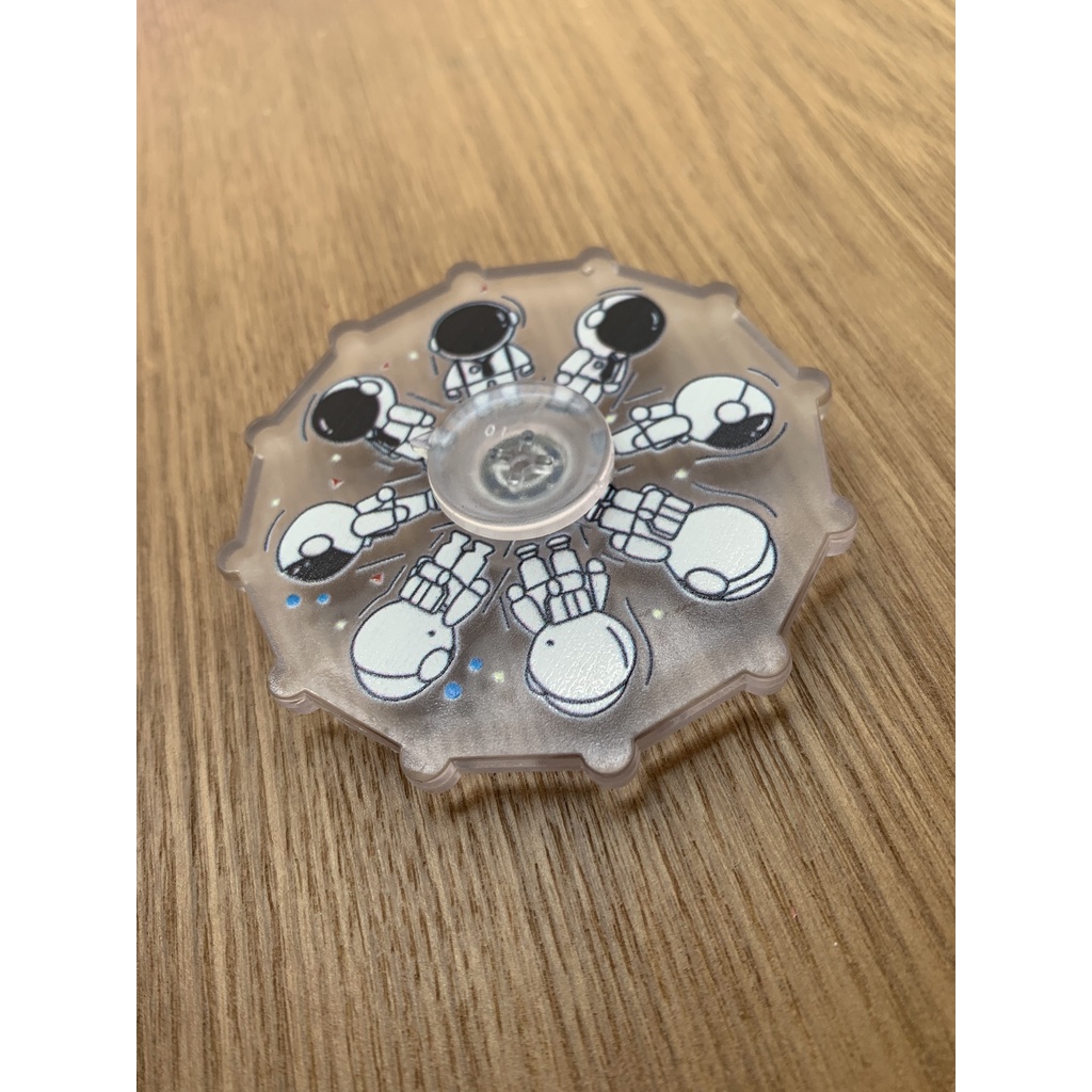 Con xoay Phi Hành Gia cho bé vui nhộn giảm stress